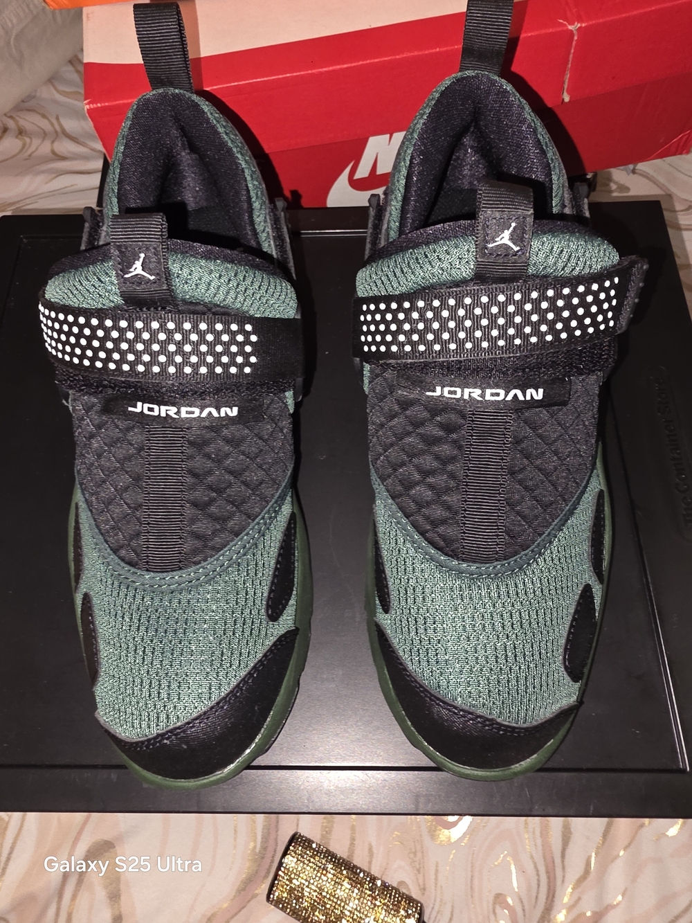 Jordan Womens Trunners LX New In Box No Lid. Size 6.5